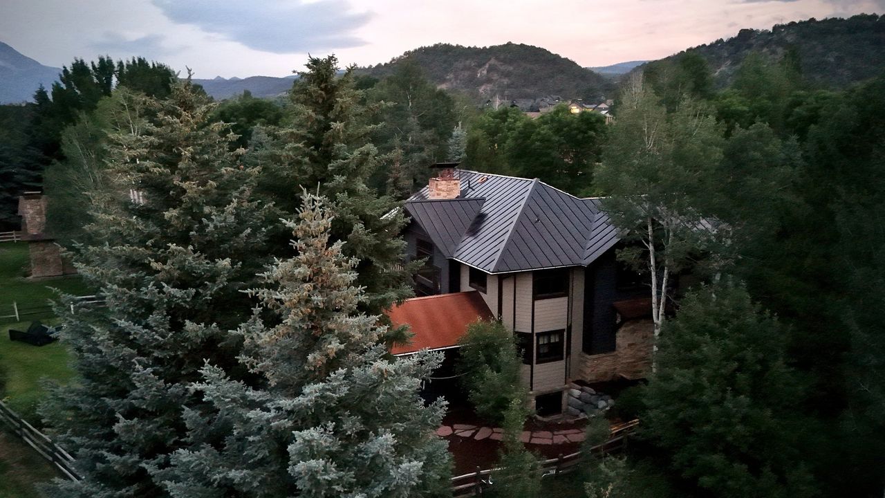 A Nearly Invisible Solar Roof in Carbondale, Colorado, image 2
